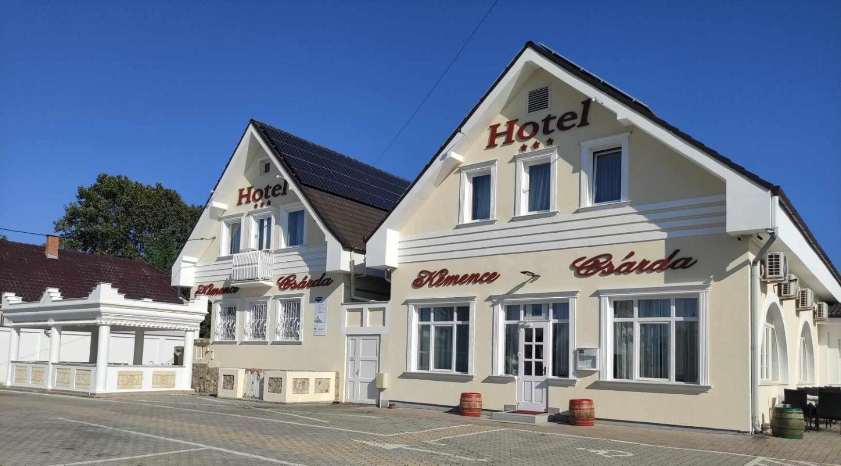 Kemence Csarda Es Szalloda Nyíregyháza Exteriör bild